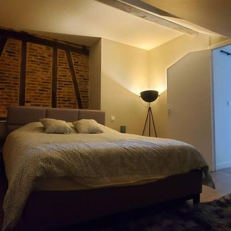 Appartement De Charme En Hyper-Centre Charleville-Mézières Екстериор снимка